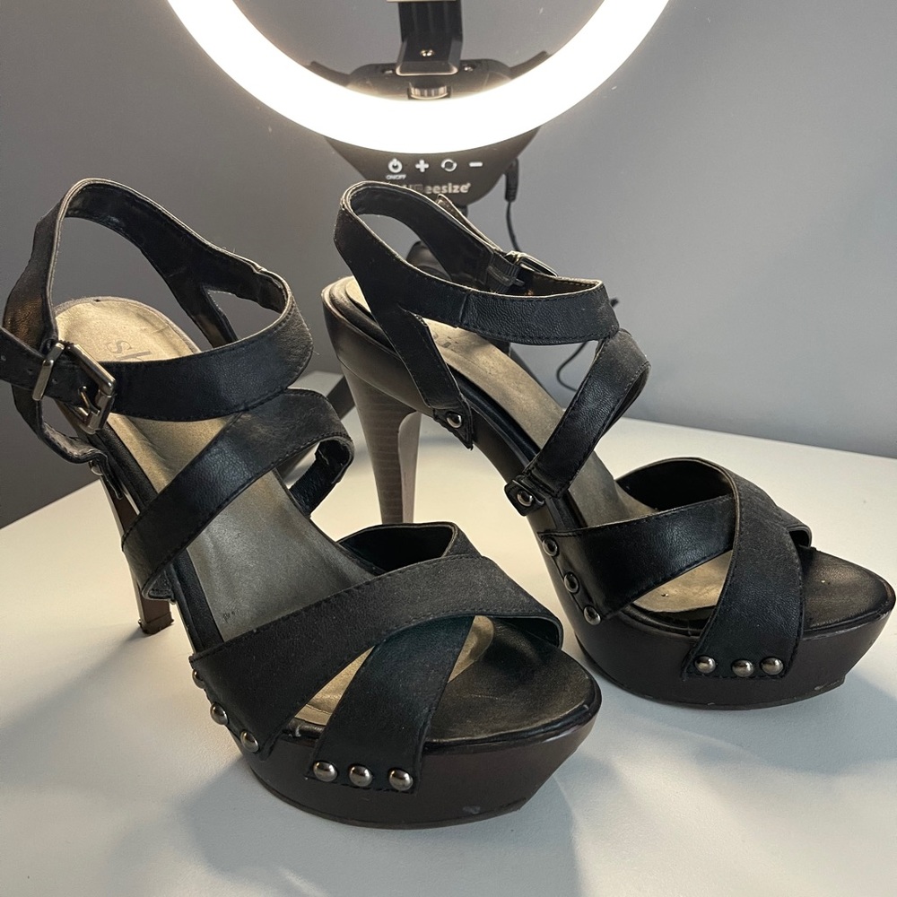 Black Heels - Shi sz 7.5